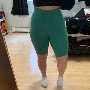 S Bombshell Sportswear Knee-Length Green Leggings